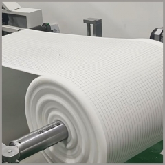 Linha de produção de filtros HVAC - Filtros de ar plissados com estrutura de papelão.
