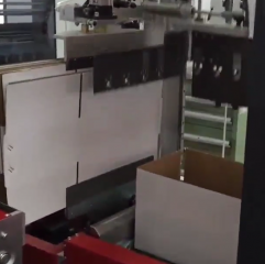 Montador de estojos automático com inserção de pinos