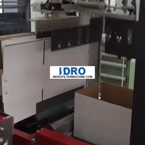Montador de estojos automático com inserção de pinos